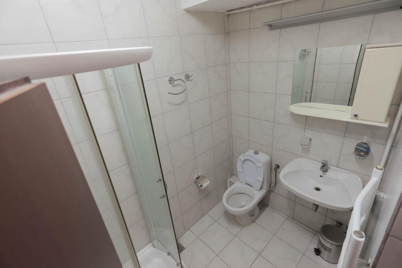 Restoran Bsk Bed & Breakfast Белград Екстериор снимка