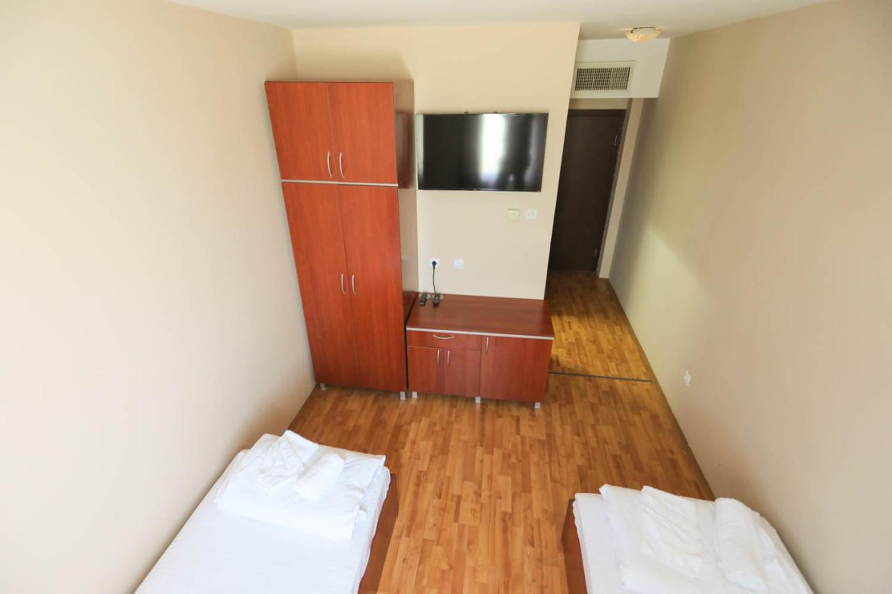 Restoran Bsk Bed & Breakfast Белград Екстериор снимка