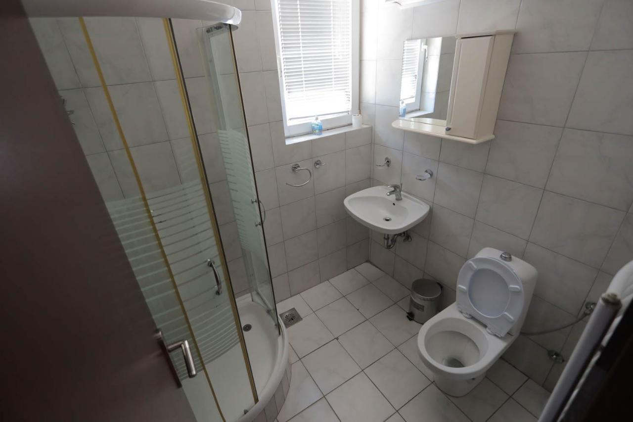 Restoran Bsk Bed & Breakfast Белград Екстериор снимка